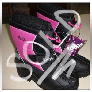 New Totes youth Girls “Carly” winter snow boots Sz 1